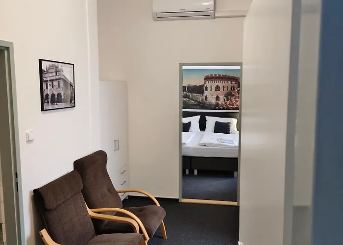 Bily Konicek Hotel Trzeboń