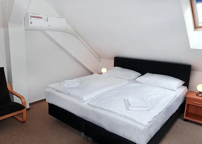 Bily Konicek Hotel 3*